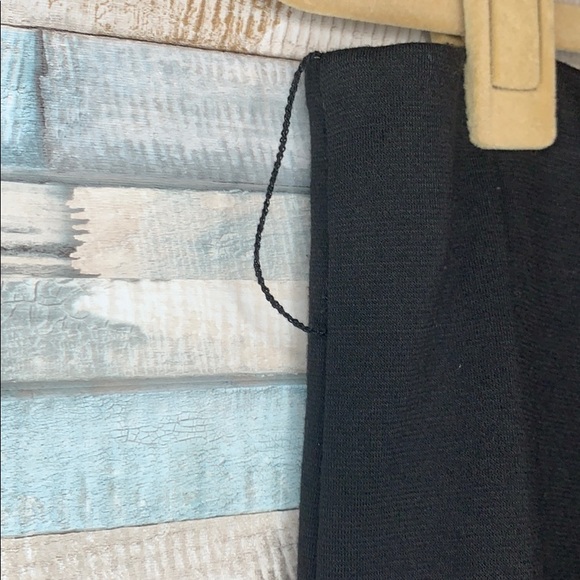 Like new Black skirt juniors 13 lace belt loop - Picture 5 of 10